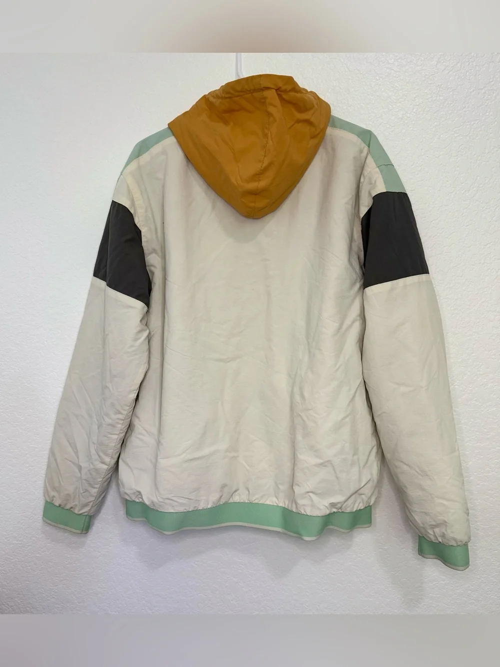 True Religion Cream, Black, Mint & Mustard Colorblock Hooded Jacket Men’s Sz-M